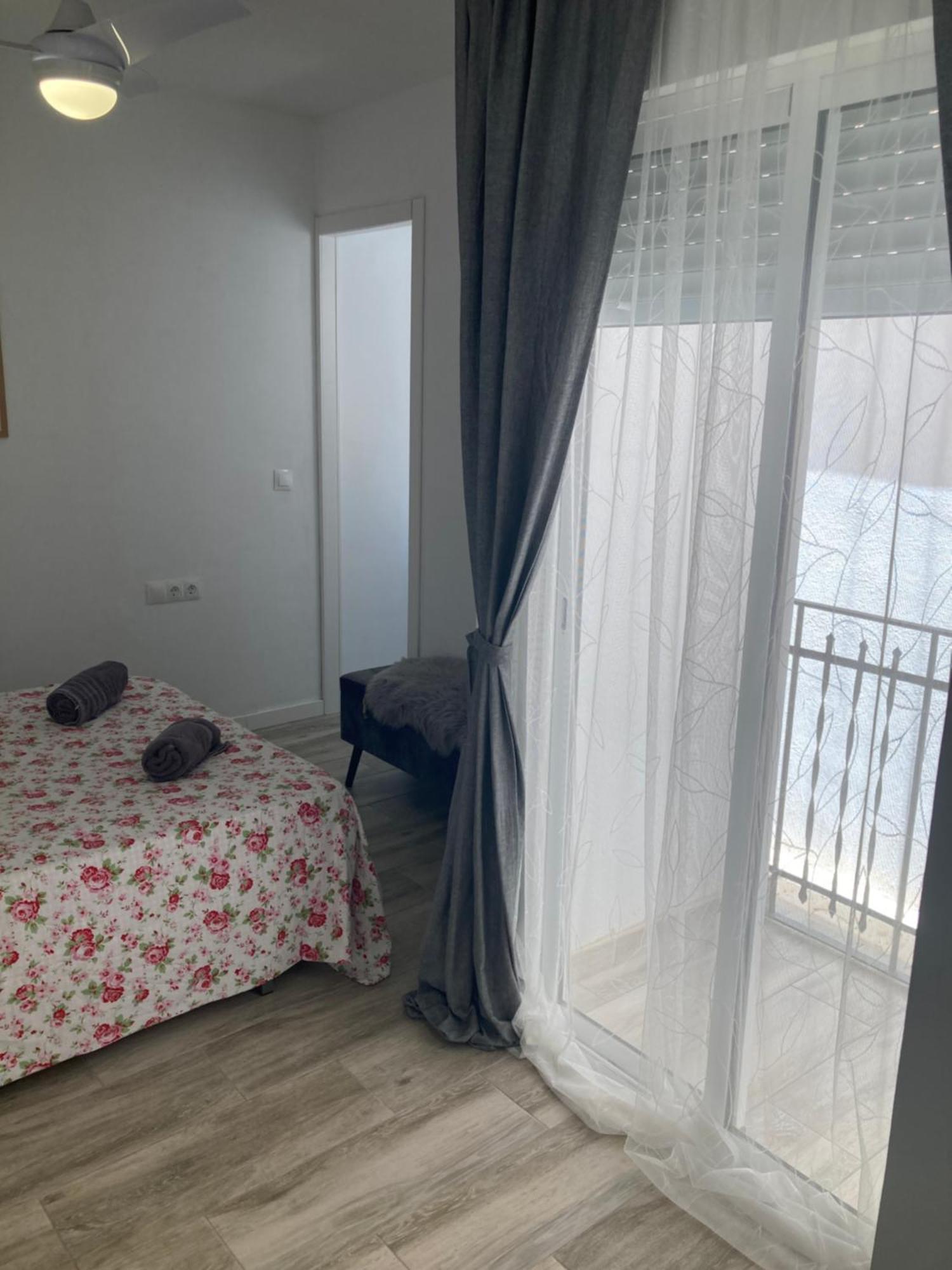 Апартаменти Apartamento Moderno Junto Al Mar Вінарос Екстер'єр фото